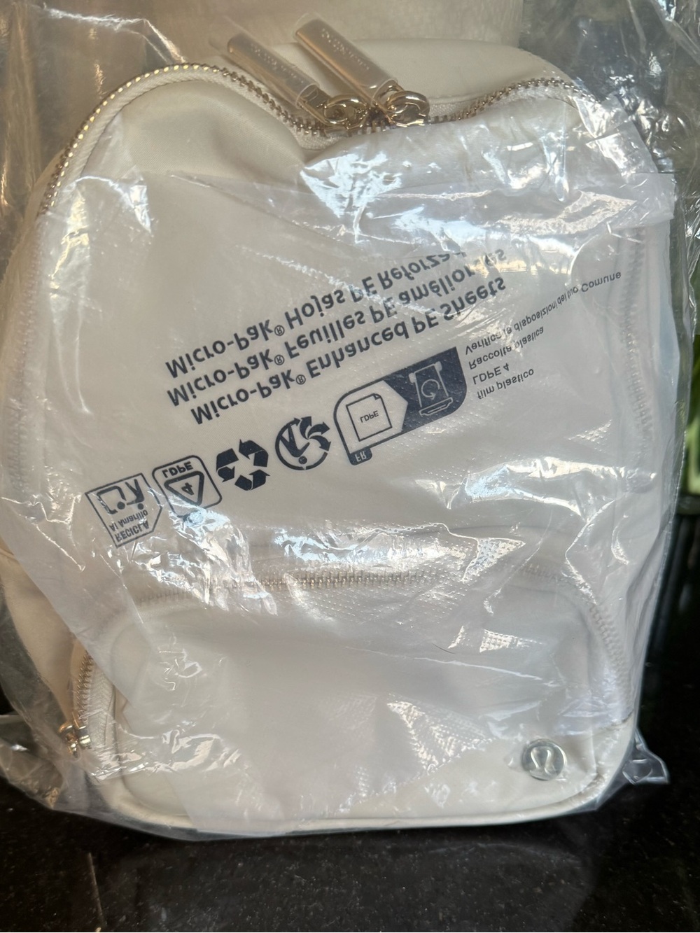 lululemon athletica Everywhere Sling Bag in ivory/New With Tag - Picture 5 of 10